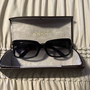 Gucci Chic Black Rectangular Sunglasses